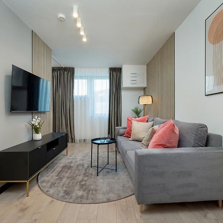 Wroclavia Apartments Dyrekcyjna By Noclegi Renters Βρότσλαβ Εξωτερικό φωτογραφία