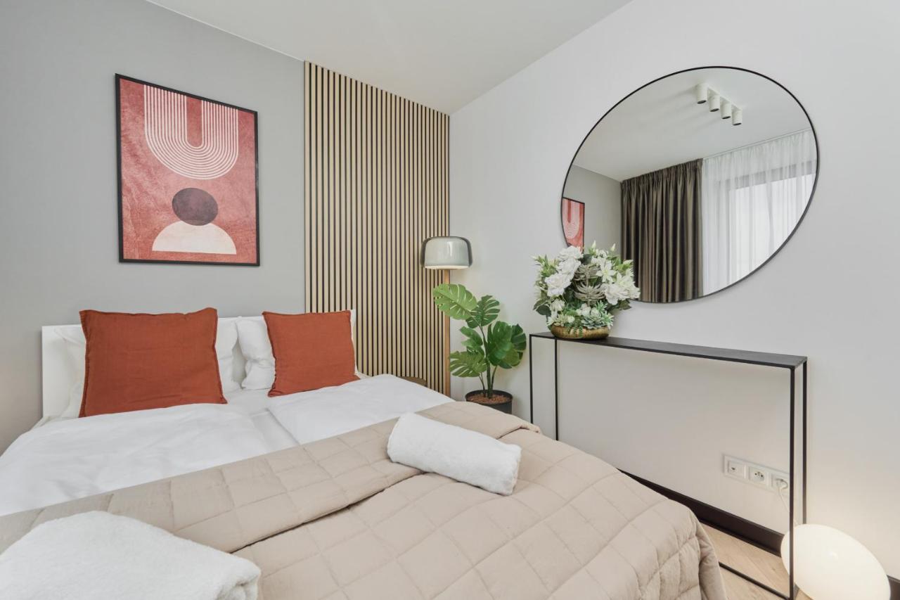 Wroclavia Apartments Dyrekcyjna By Noclegi Renters Βρότσλαβ Εξωτερικό φωτογραφία