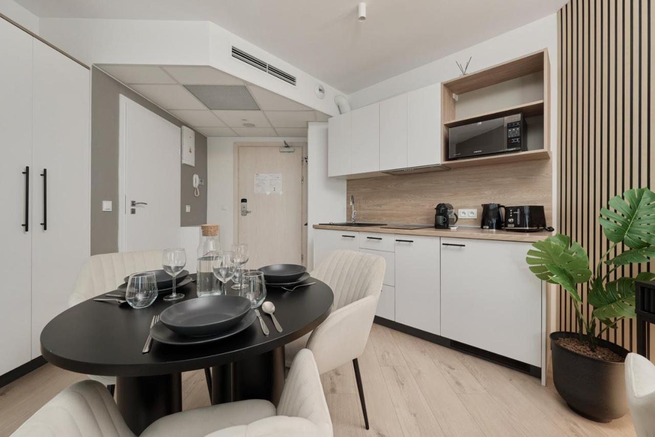 Wroclavia Apartments Dyrekcyjna By Noclegi Renters Βρότσλαβ Εξωτερικό φωτογραφία